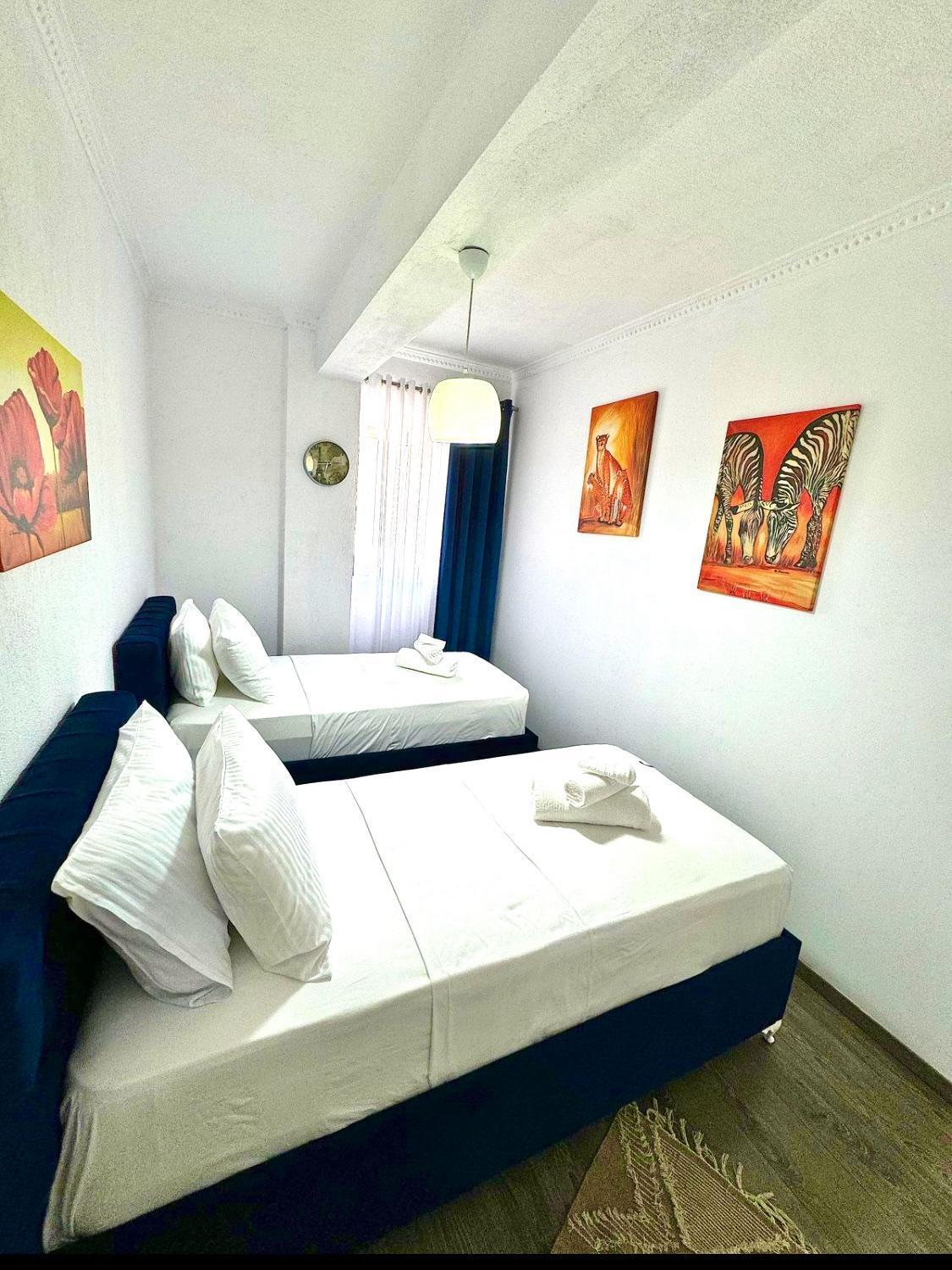 Darli Dibra Villa